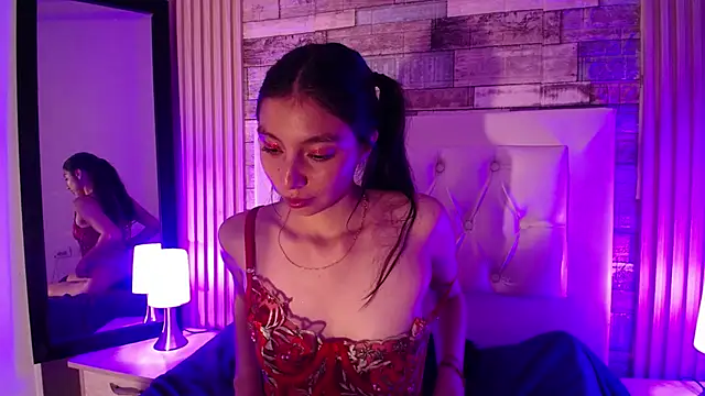 Snapshot of kendall_saenz chatting on January 2025 12:01:01 AM kendall saenz online show from January 2025 12:01:01 AM