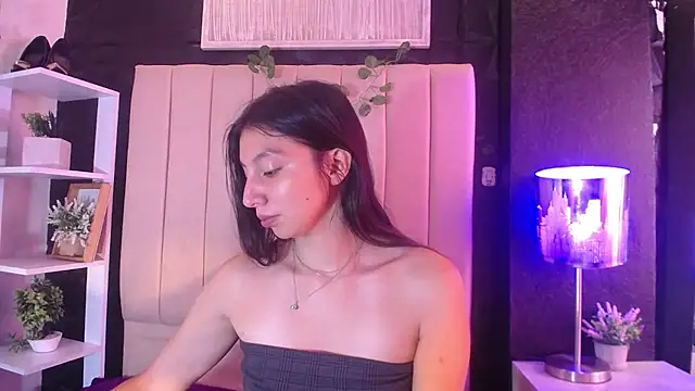 Snapshot of kendall_saenz chatting on September 2025 02:17:02 PM kendall saenz online show from September 2025 02:17:02 PM