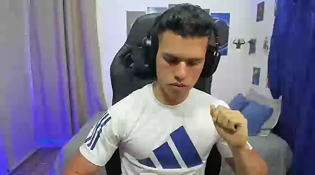 JacobKirito online show from December 2024 03:28:02 AM