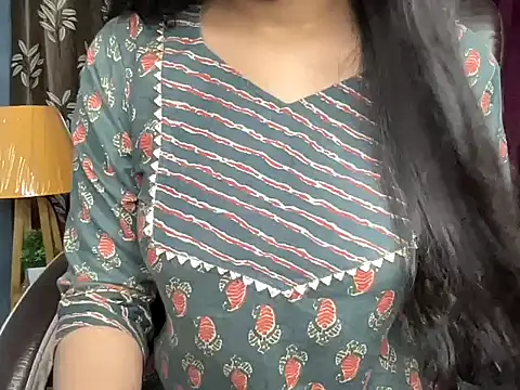 Snapshot of Karnaa_vail chatting on February 2026 05:04:01 AM Karnaa vail online show from February 2026 05:04:01 AM