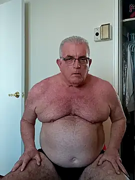 Snapshot of ShoreCock chatting on February 2025 01:03:01 PM ShoreCock online show from February 2025 01:03:01 PM