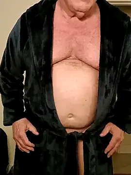 Snapshot of ShoreCock chatting on March 2025 06:49:02 AM ShoreCock online show from March 2025 06:49:02 AM