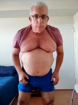 Snapshot of ShoreCock chatting on October 2025 05:58:02 PM ShoreCock online show from October 2025 05:58:02 PM