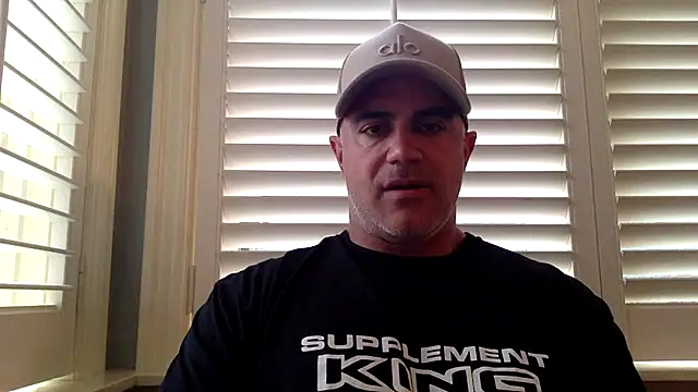 Snapshot of Bad_daddy21 chatting on September 2025 02:44:02 PM Bad daddy21 online show from September 2025 02:44:02 PM