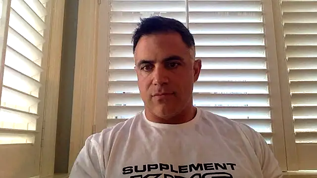 Snapshot of Bad_daddy21 chatting on October 2025 06:20:01 PM Bad daddy21 online show from October 2025 06:20:01 PM