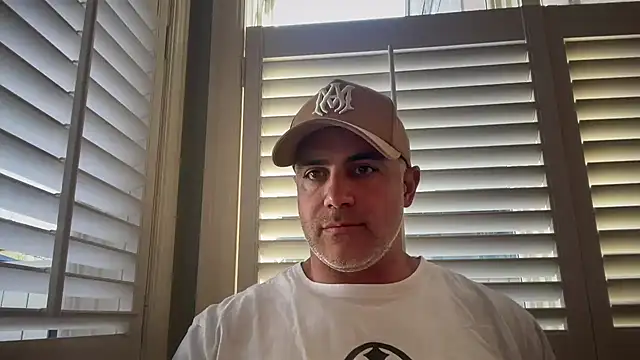 Snapshot of Bad_daddy21 chatting on October 2025 06:41:01 PM Bad daddy21 online show from October 2025 06:41:01 PM