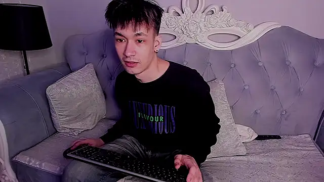 Snapshot of CalvinOwens chatting on February 2025 09:51:02 AM CalvinOwens online show from February 2025 09:51:02 AM