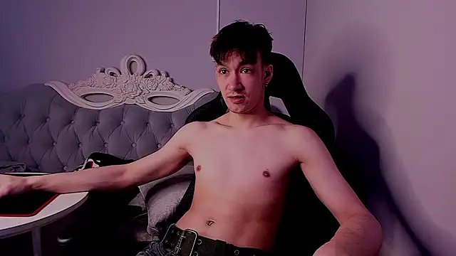 Snapshot of CalvinOwens chatting on February 2025 06:24:01 AM CalvinOwens online show from February 2025 06:24:01 AM