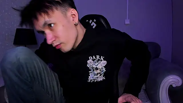 Snapshot of CalvinOwens chatting on February 2025 11:27:02 AM CalvinOwens online show from February 2025 11:27:02 AM