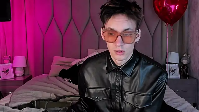 Snapshot of CalvinOwens chatting on February 2025 10:08:02 AM CalvinOwens online show from February 2025 10:08:02 AM