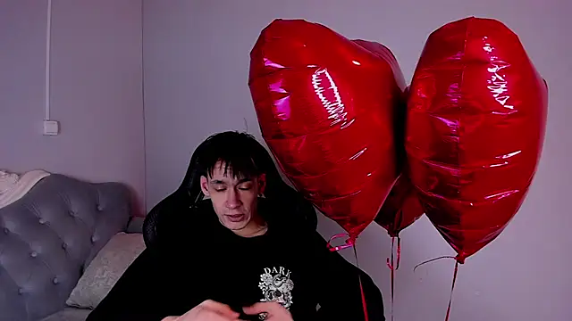 Snapshot of CalvinOwens chatting on February 2025 04:06:01 AM CalvinOwens online show from February 2025 04:06:01 AM