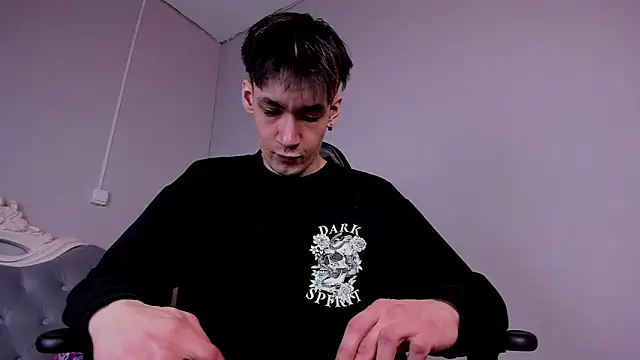 Snapshot of CalvinOwens chatting on February 2025 07:07:01 AM CalvinOwens online show from February 2025 07:07:01 AM