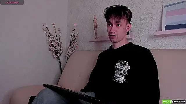 Snapshot of CalvinOwens chatting on February 2025 06:53:02 AM CalvinOwens online show from February 2025 06:53:02 AM