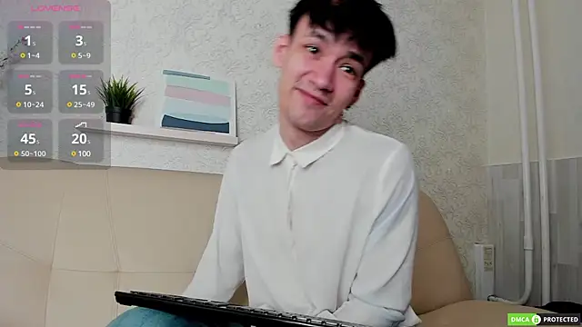 Snapshot of CalvinOwens chatting on February 2025 06:50:02 AM CalvinOwens online show from February 2025 06:50:02 AM