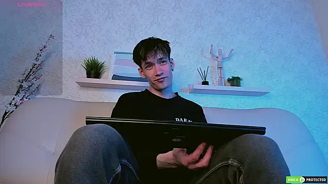 Snapshot of CalvinOwens chatting on February 2025 10:15:02 AM CalvinOwens online show from February 2025 10:15:02 AM