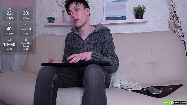 Snapshot of CalvinOwens chatting on March 2025 05:39:02 PM CalvinOwens online show from March 2025 05:39:02 PM