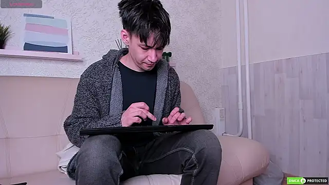 Snapshot of CalvinOwens chatting on March 2025 03:29:02 AM CalvinOwens online show from March 2025 03:29:02 AM