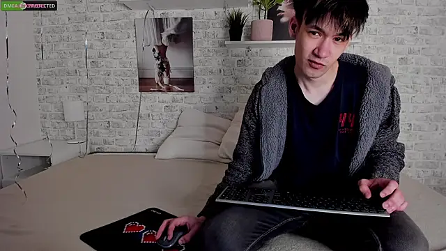 Snapshot of CalvinOwens chatting on March 2025 03:43:01 AM CalvinOwens online show from March 2025 03:43:01 AM