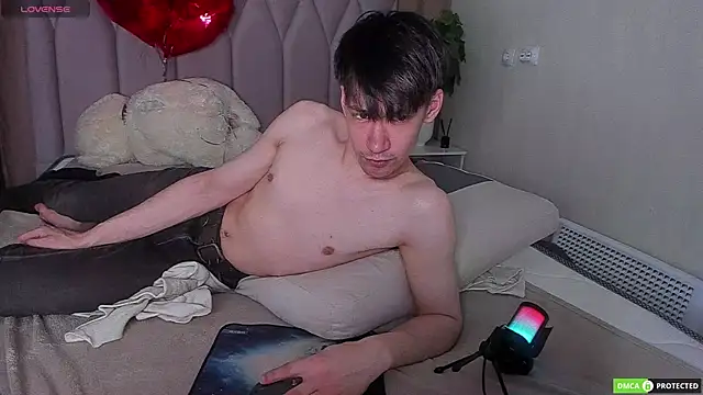 Snapshot of CalvinOwens chatting on March 2025 06:40:02 AM CalvinOwens online show from March 2025 06:40:02 AM