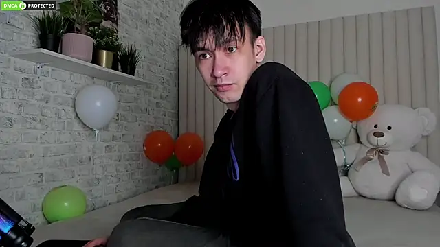 Snapshot of CalvinOwens chatting on March 2025 03:29:01 AM CalvinOwens online show from March 2025 03:29:01 AM