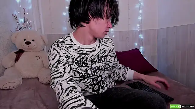 Snapshot of CalvinOwens chatting on September 2025 03:10:01 AM CalvinOwens online show from September 2025 03:10:01 AM