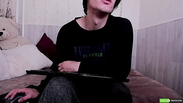 Snapshot of CalvinOwens chatting on October 2025 03:15:02 AM CalvinOwens online show from October 2025 03:15:02 AM