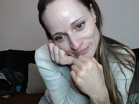 Snapshot of naikah714 chatting on February 2025 05:24:02 PM naikah714 online show from February 2025 05:24:02 PM