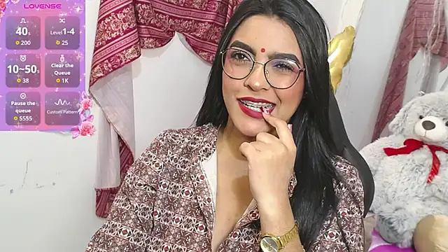 lakshmiraniii online show from December 2025 01:51:02 PM