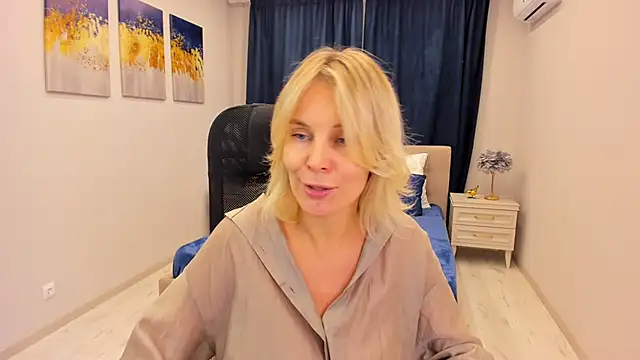 Sinty Devis online show from January 2025 02:42:02 PM