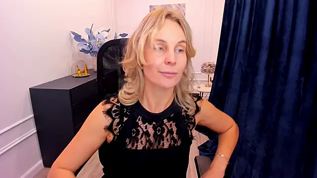 Sinty Devis online show from September 2025 11:36:01 AM