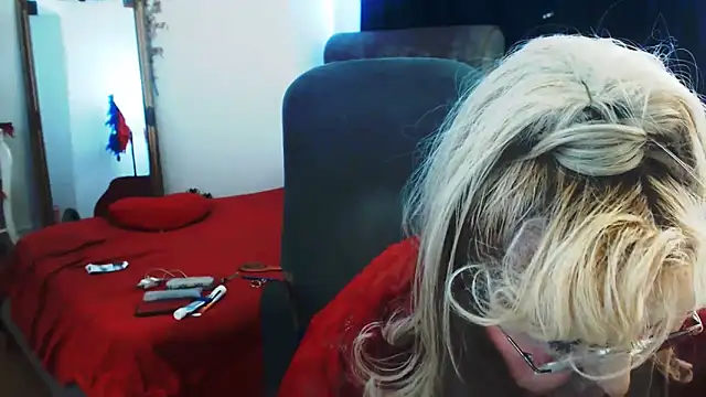 MatureExtasy online show from October 2025 09:26:01 AM