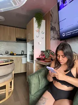 Snapshot of Nina-Eros1 chatting on April 2026 09:37:02 PM Nina-Eros1 online show from April 2026 09:37:02 PM