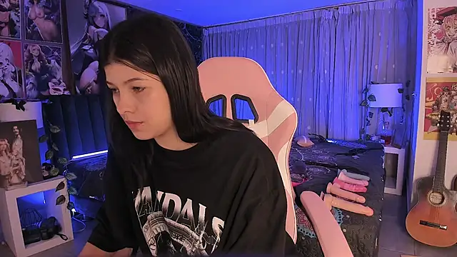 LanaKyutt online show from January 2025 01:00:02 AM