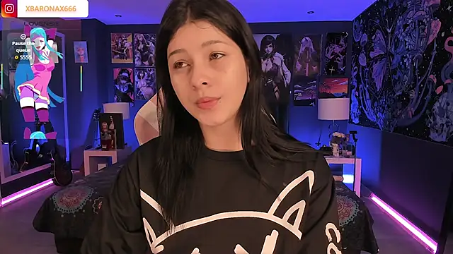 Snapshot of LanaKyutt chatting on November 2025 01:03:01 PM LanaKyutt online show from November 2025 01:03:01 PM