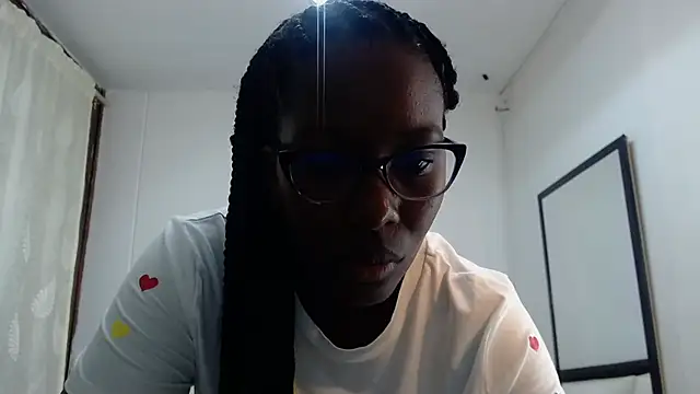Snapshot of Sara_Marks chatting on April 2026 10:40:01 AM Sara Marks online show from April 2026 10:40:01 AM