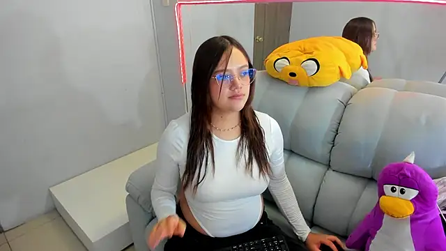  Sarahh 0 online show from October 2025 01:30:01 PM