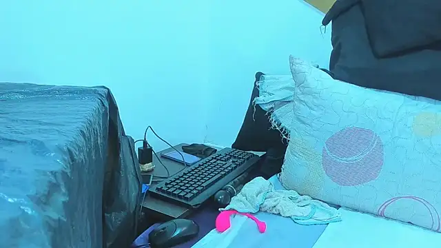 Snapshot of SashaBigSquirt chatting on March 2026 01:54:02 AM SashaBigSquirt online show from March 2026 01:54:02 AM