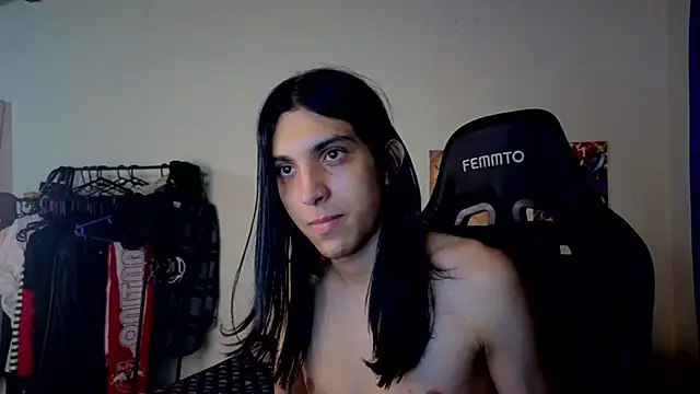 Snapshot of angelitofemboy chatting on October 2025 01:09:02 AM angelitofemboy online show from October 2025 01:09:02 AM