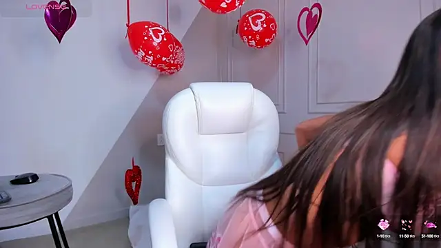 Snapshot of carolriveraa_ chatting on February 2025 05:36:01 PM carolriveraa online show from February 2025 05:36:01 PM