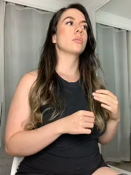 Snapshot of ImAlicee chatting on January 2025 01:11:01 AM ImAlicee online show from January 2025 01:11:01 AM