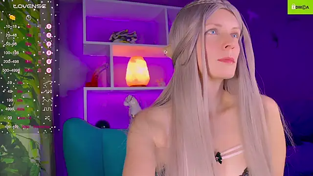 Snapshot of Flash_Summer chatting on September 2025 11:42:01 PM Flash Summer online show from September 2025 11:42:01 PM