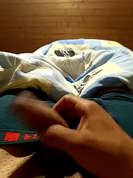 huan01 online show from March 2025 07:38:01 PM