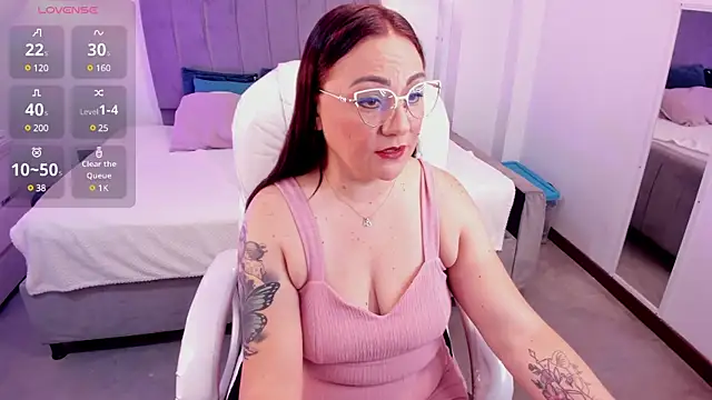 lady nylon  online show from January 2025 11:49:02 AM