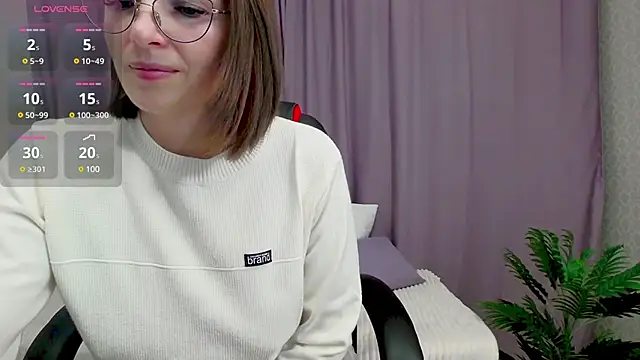 Snapshot of Camelia_Lillie chatting on January 2025 08:57:02 AM Camelia Lillie online show from January 2025 08:57:02 AM