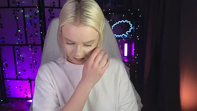 ImBonBon online show from May 2026 01:23:01 AM