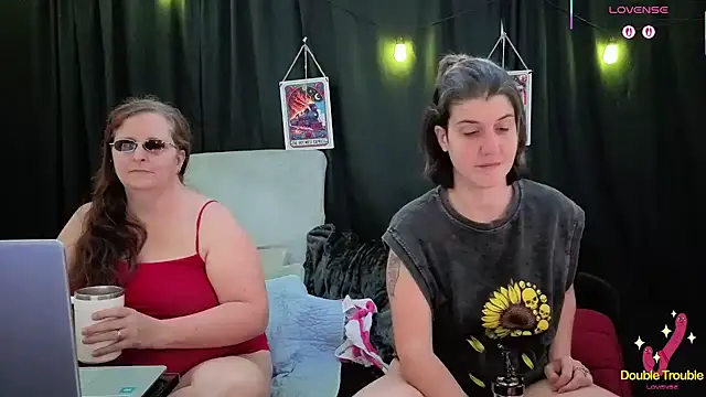 Snapshot of Sexy_Mama-69 chatting on December 2025 07:23:02 PM Sexy Mama-69 online show from December 2025 07:23:02 PM