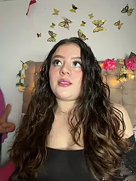 Jullieetta online show from March 2026 11:26:02 AM