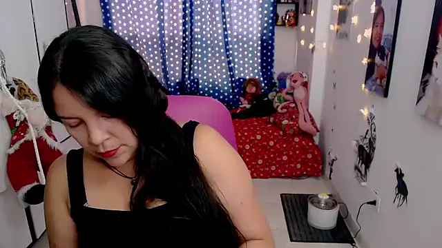 Snapshot of claryssa_ chatting on December 2024 08:21:02 PM claryssa online show from December 2024 08:21:02 PM