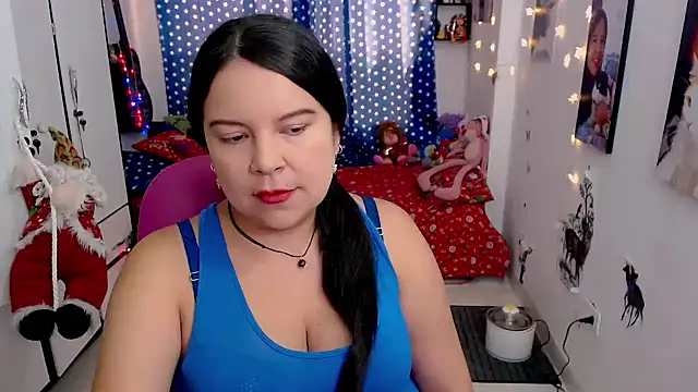 Snapshot of claryssa_ chatting on December 2024 08:37:01 PM claryssa online show from December 2024 08:37:01 PM