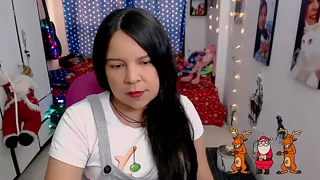 Snapshot of claryssa_ chatting on December 2024 08:28:02 PM claryssa online show from December 2024 08:28:02 PM
